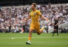 LONDON, ENGLAND - MAY 25: Jack Hinshelwood of Brighton & Hove Albion celebrates after scoring during the Premier League match between Tottenham Hotspur FC and Brighton & Hove Albion FC at Tottenham Hotspur Stadium on May 25, 2025 in London, England. (Photo by Mike Hewitt/Getty Images)